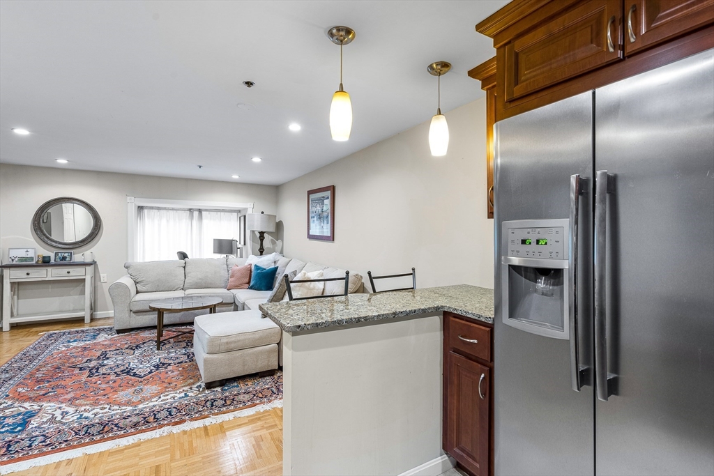 1 bed, 1 bath apartment for rent at 357 Commercial St Unit 009, Waterfront — photo 9 of 24