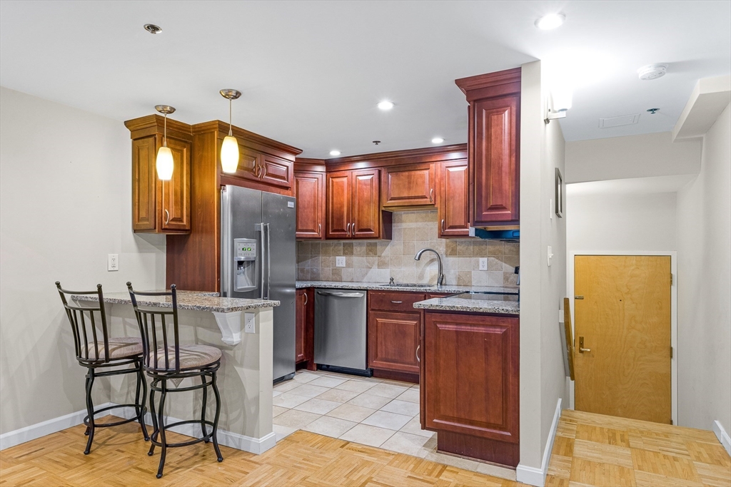 1 bed, 1 bath apartment for rent at 357 Commercial St Unit 009, Waterfront — photo 5 of 24