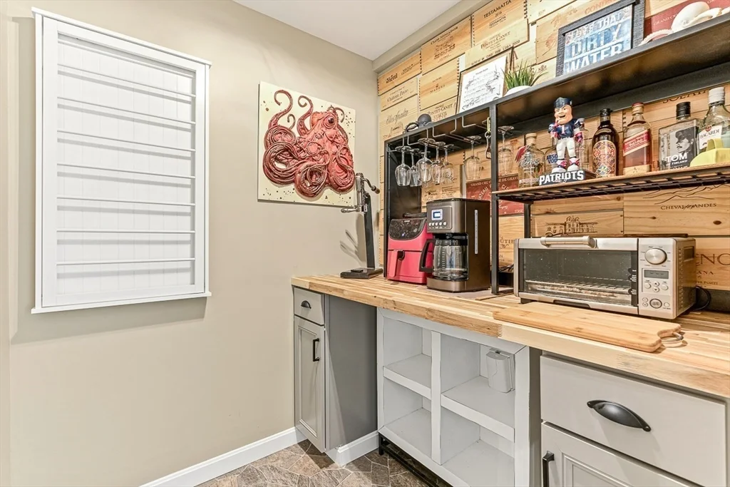 1 bed, 1 bath apartment for rent at 357 Commercial St Unit 121, North End — photo 8 of 22