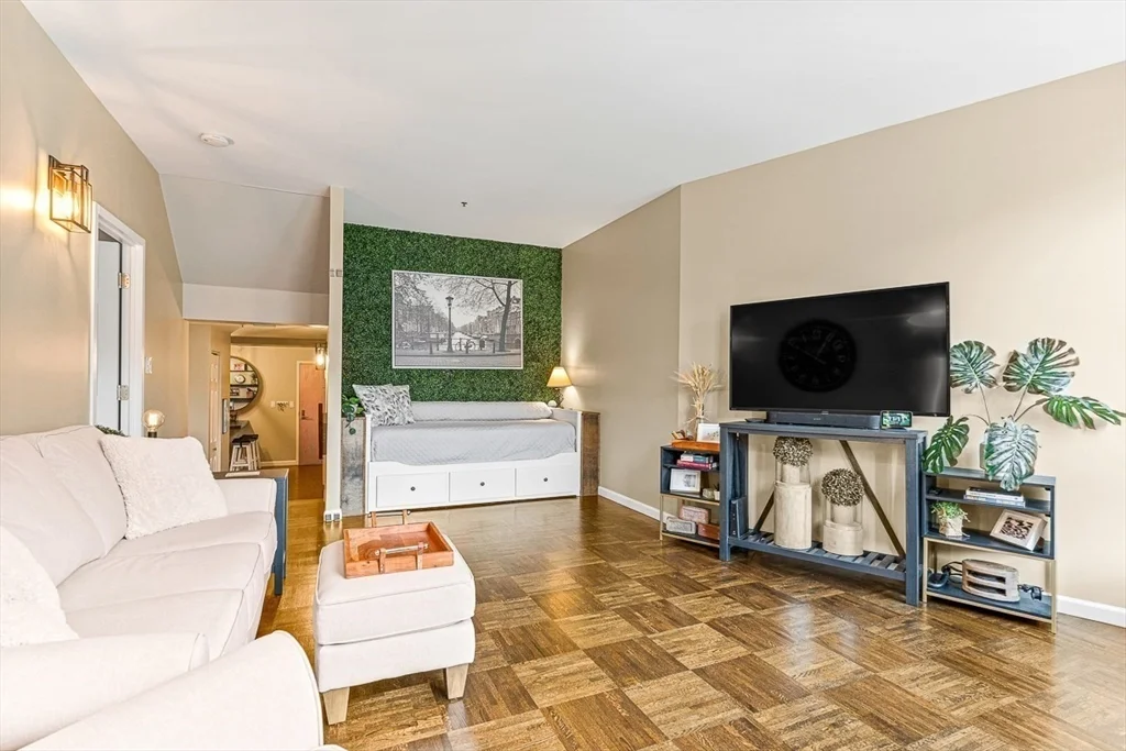 1 bed, 1 bath apartment for rent at 357 Commercial St Unit 121, North End — photo 3 of 22