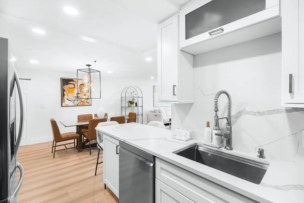 2 bed, 1 bath apartment for rent at 357 Commercial St Unit 206, North End — photo 8 of 23