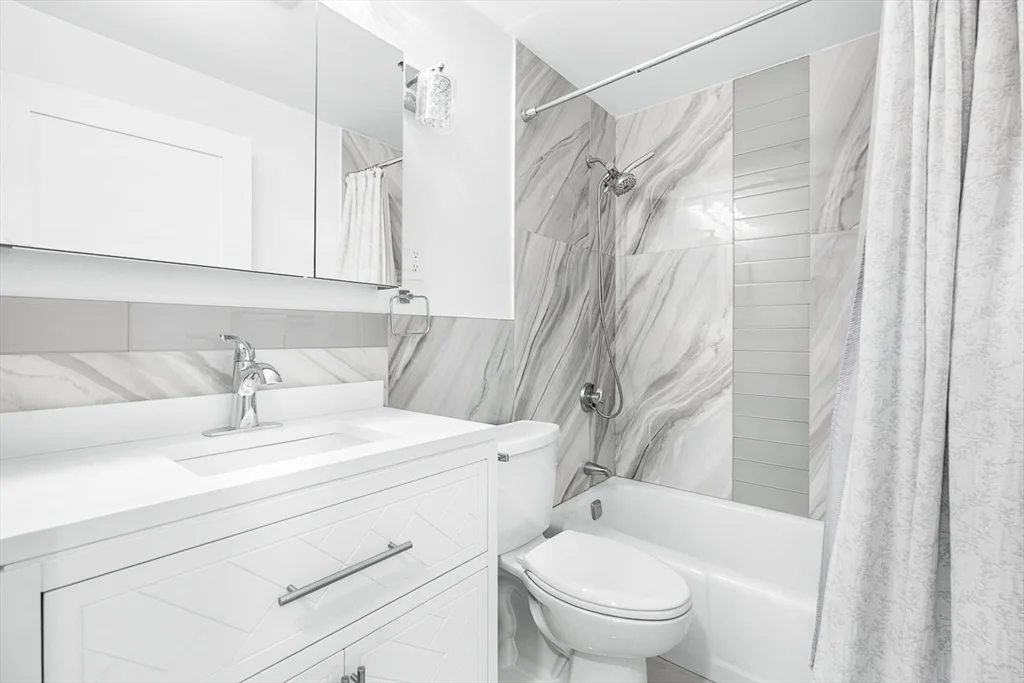 2 bed, 1 bath apartment for rent at 357 Commercial St Unit 206, North End — photo 12 of 23