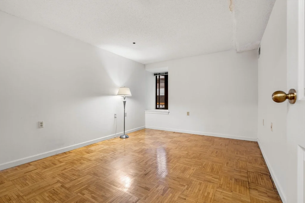 2 bed, 1 bath apartment for rent at 357 Commercial St Unit 412, North End — photo 17 of 33
