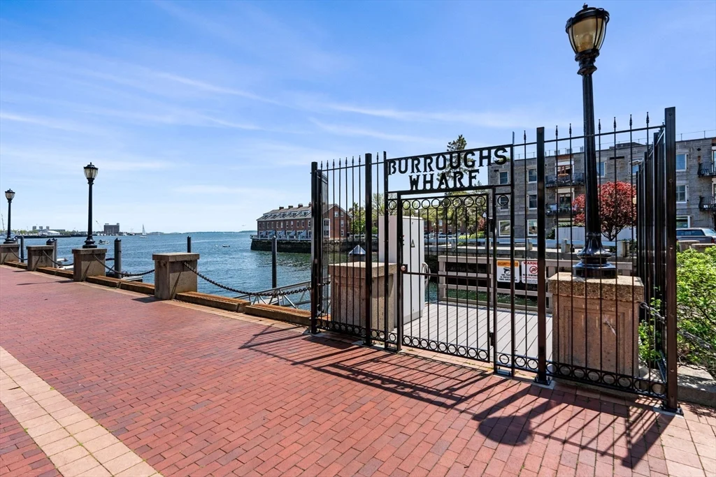 2 bed, 1 bath apartment for rent at 357 Commercial St Unit 412, North End — photo 29 of 33