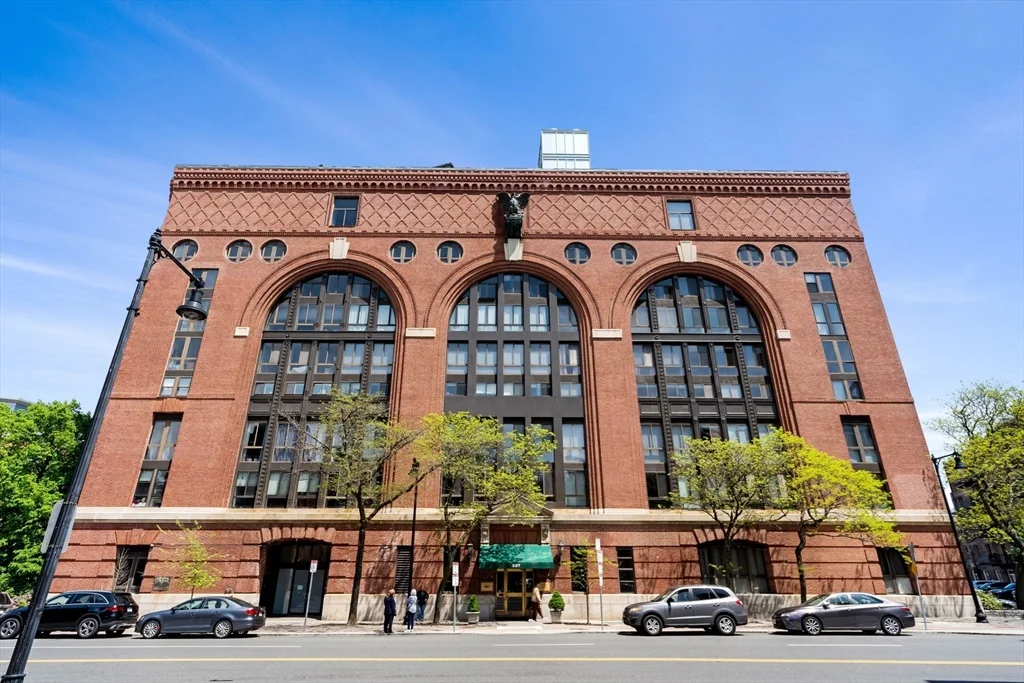 2 bed, 1 bath apartment for rent at 357 Commercial St Unit 412, North End — photo 33 of 33