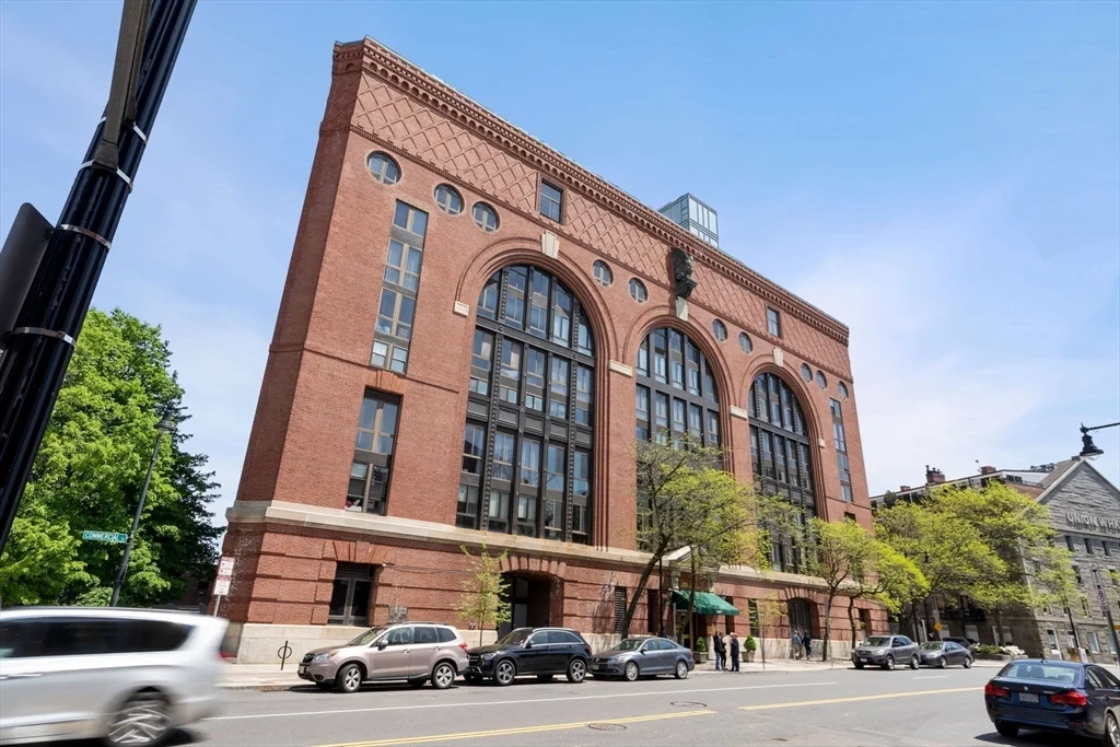 2 bed, 1 bath apartment for rent at 357 Commercial St Unit 412, North End — photo 32 of 33