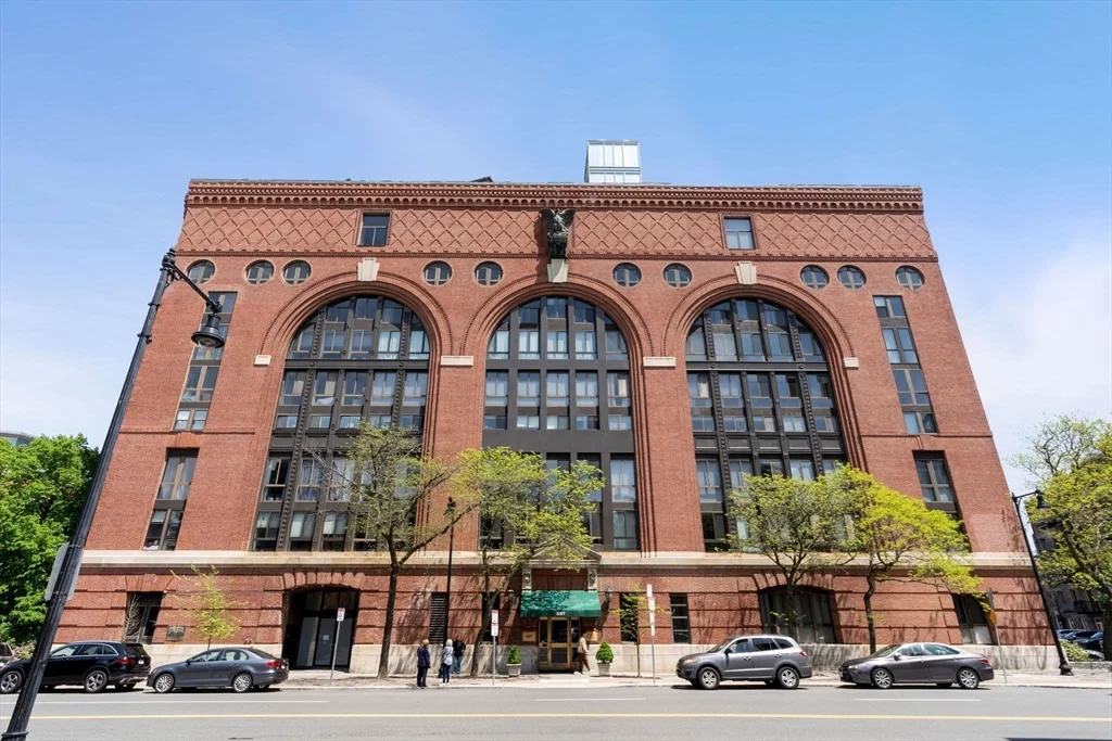 2 bed, 1 bath apartment for rent at 357 Commercial St Unit 412, North End — photo 33 of 33