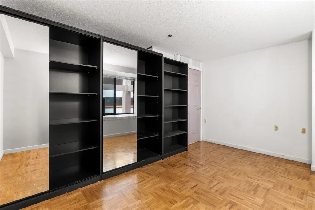 2 bed, 1 bath apartment for rent at 357 Commercial St Unit 412, North End — photo 13 of 33