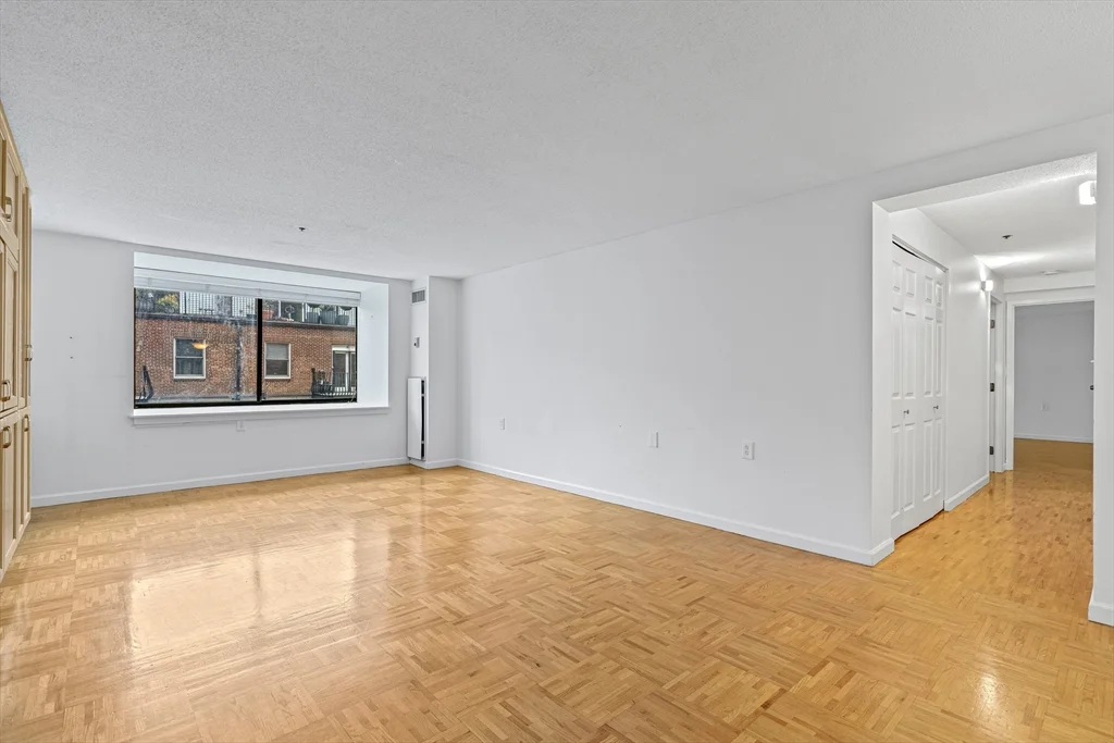 2 bed, 2 bath apartment for rent at 357 Commercial St Unit 418, North End — photo 12 of 17