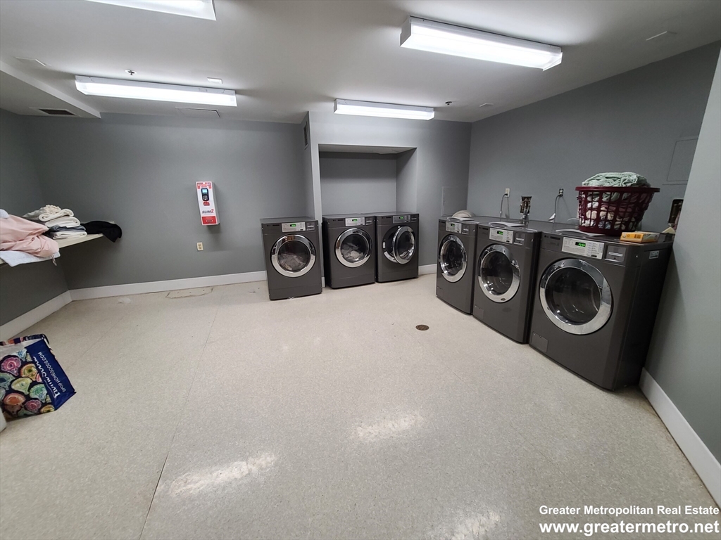2 bed, 1.5 bath apartment for rent at 357 Commercial St Unit 507, North End — photo 16 of 22