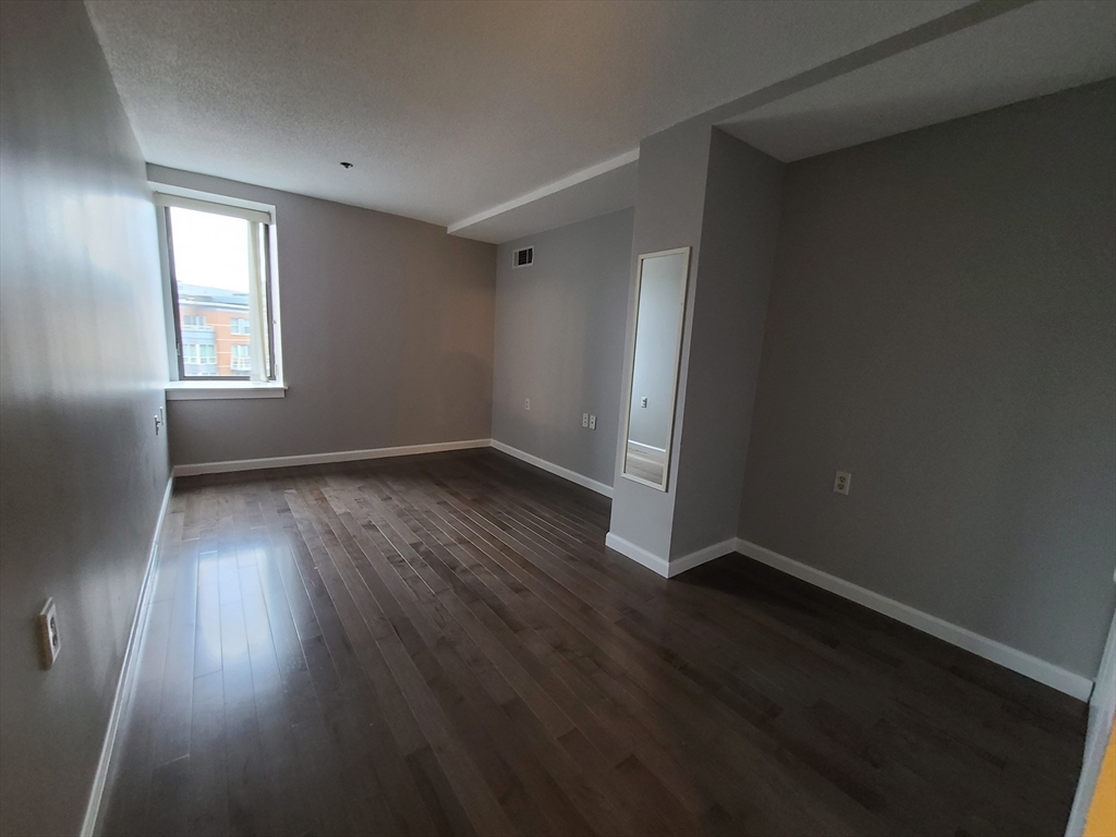 2 bed, 1.5 bath apartment for rent at 357 Commercial St Unit 507, North End — photo 12 of 22