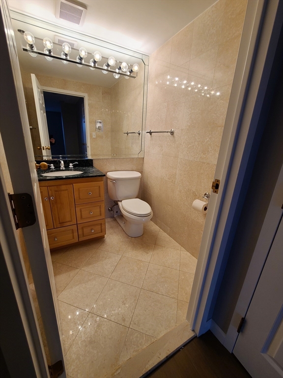 2 bed, 1.5 bath apartment for rent at 357 Commercial St Unit 507, North End — photo 15 of 22
