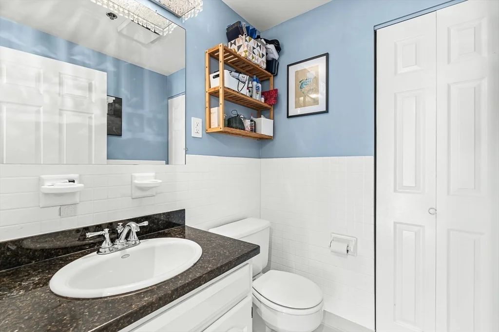 2 bed, 1 bath apartment for rent at 357 Commercial St Unit 514, Waterfront — photo 14 of 25