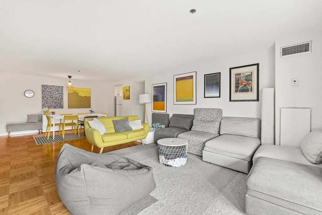 2 bed, 1 bath apartment for rent at 357 Commercial St Unit 514, Waterfront — photo 7 of 25