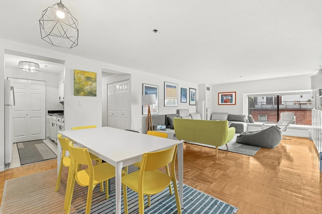 2 bed, 1 bath apartment for rent at 357 Commercial St Unit 514, Waterfront — photo 1 of 25