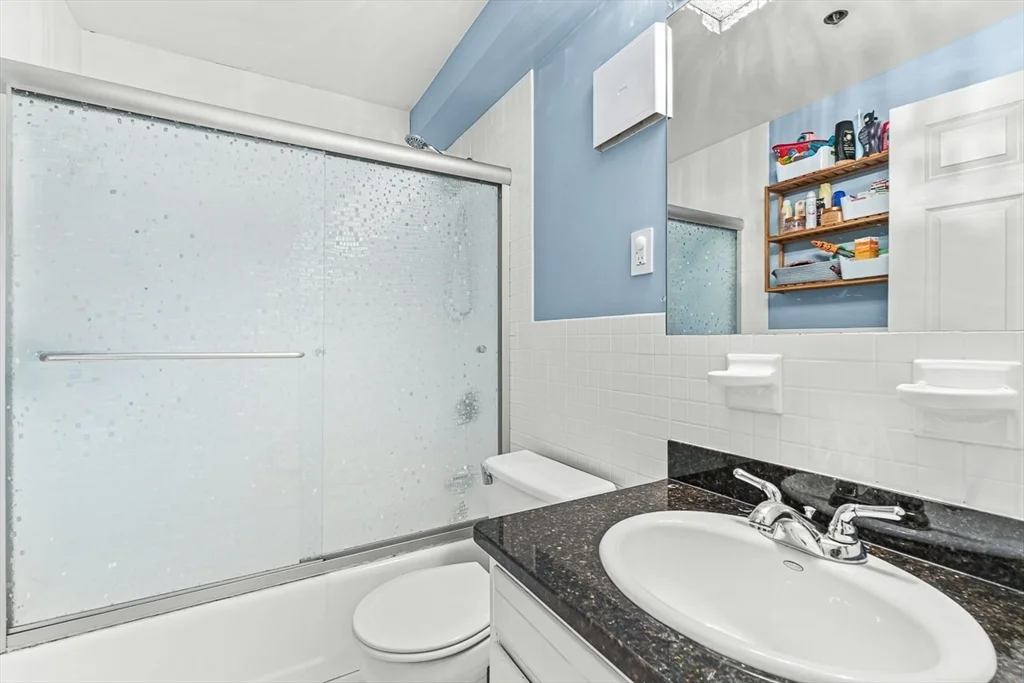 2 bed, 1 bath apartment for rent at 357 Commercial St Unit 514, Waterfront — photo 13 of 25