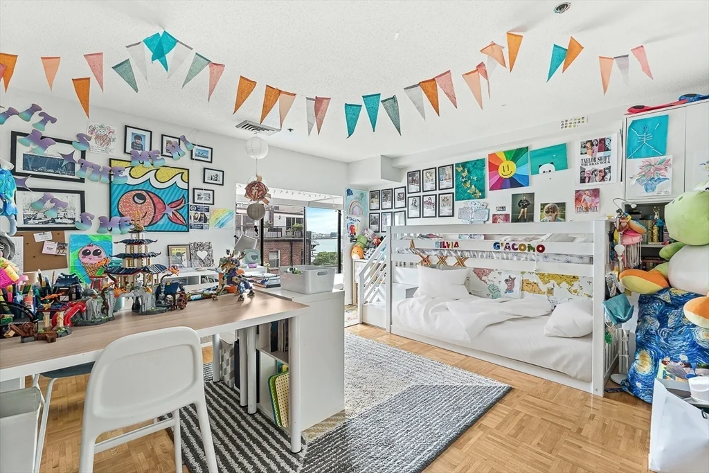 2 bed, 1 bath apartment for rent at 357 Commercial St Unit 514, Waterfront — photo 10 of 25