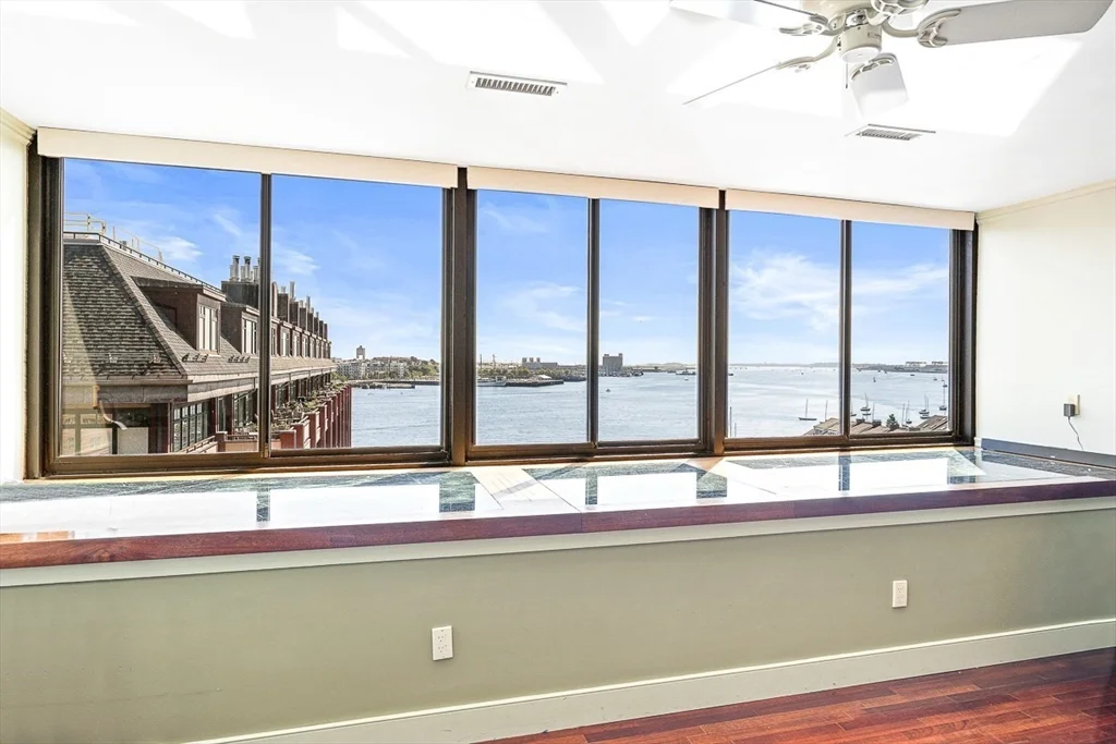 2 bed, 2 bath apartment for rent at 357 Commercial St Unit 725, Boston — photo 1 of 29
