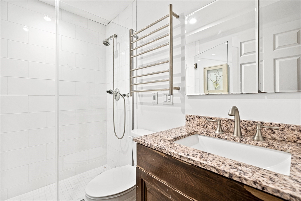 2 bed, 2 bath apartment for rent at 357 Commercial Unit 604, Waterfront — photo 8 of 20