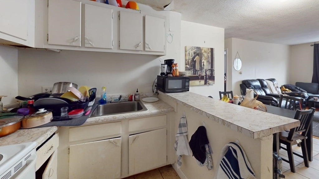 2 bed, 1 bath apartment for rent at 357 Faneuil St Unit 15, Brighton — photo 4 of 11