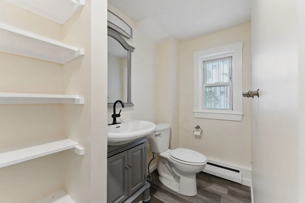1 bed, 1 bath apartment for rent at 357 Granite St Unit 1R, Quincy — photo 6 of 7
