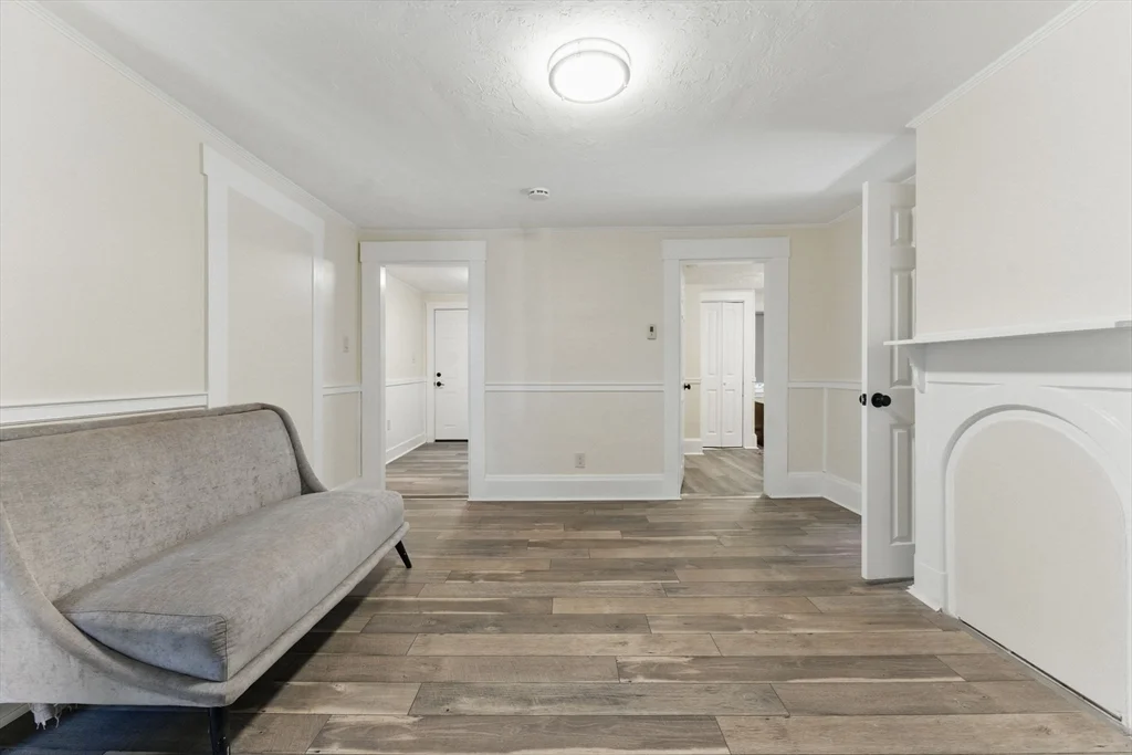 1 bed, 1 bath apartment for rent at 357 Granite St Unit 1R, Quincy — photo 3 of 7