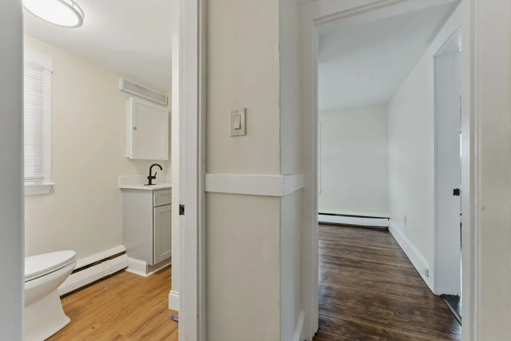 2 bed, 1 bath apartment for rent at 357 Granite St Unit 2, Quincy — photo 6 of 12