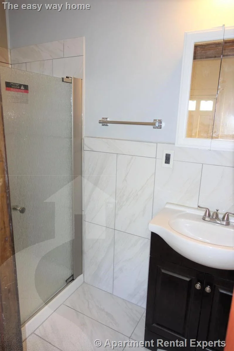 4 bed, 2 bath apartment for rent at 357 Highland Ave Unit 1R, Davis Square — photo 6 of 18