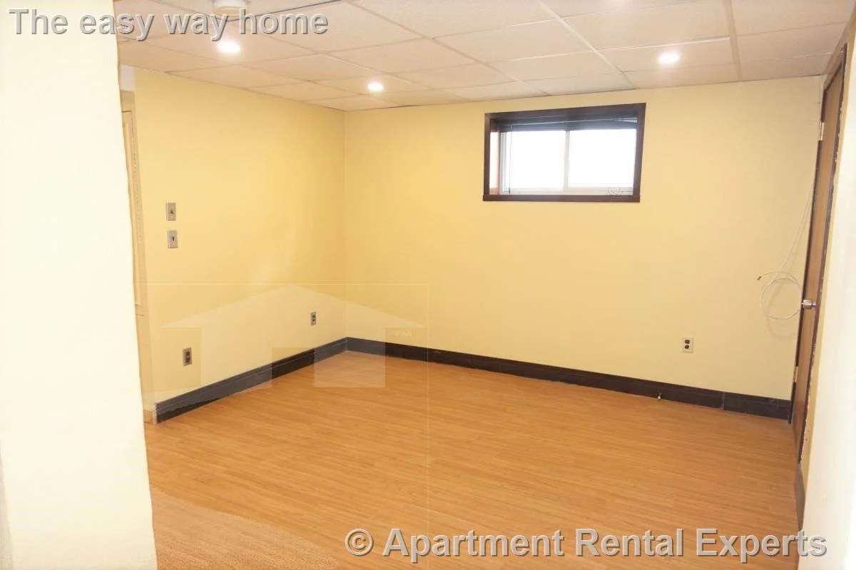 4 bed, 2 bath apartment for rent at 357 Highland Ave Unit 1R, Davis Square — photo 12 of 18