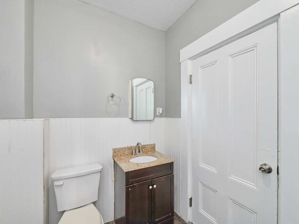 4 bed, 1 bath apartment for rent at 357 K St Unit 2, South Boston — photo 12 of 17