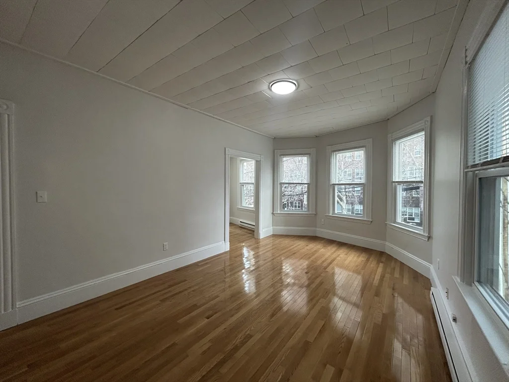 2 bed, 1 bath apartment for rent at 357 Prospect St Unit 2, Wellington-Harrington — photo 6 of 13