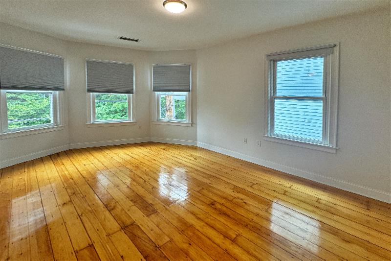 2 bed, 1 bath apartment for rent at 357 Prospect St Unit 4, Wellington-Harrington — photo 3 of 8