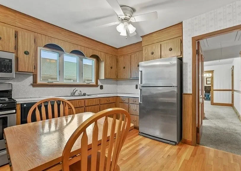3 bed, 1 bath apartment for rent at 358-360 Arlington St Unit 358, East Watertown — photo 1 of 15