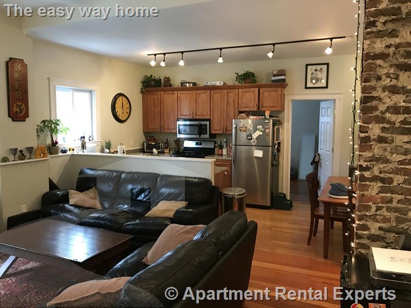 3 bed, 1 bath apartment for rent at 358 Broadway Unit 1, Winter Hill