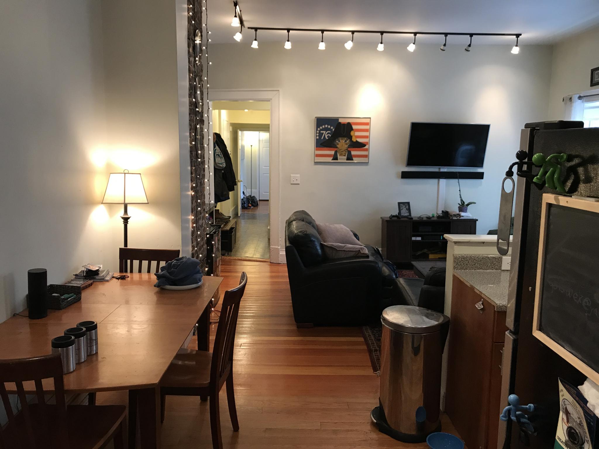 3 bed, 1 bath apartment for rent at 358 Broadway Unit 1R, Winter Hill — photo 4 of 4