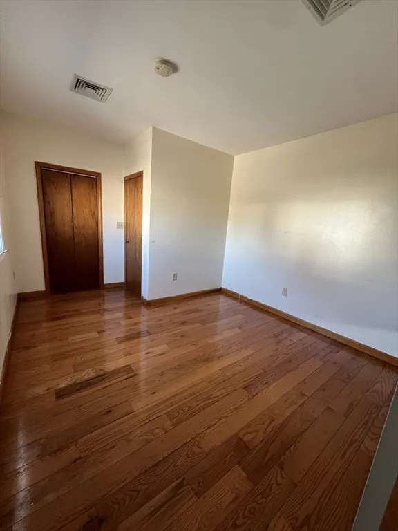 Studio bed, 1 bath apartment for rent at 358 Mammoth Rd Unit 7, Pawtucketville — photo 2 of 5