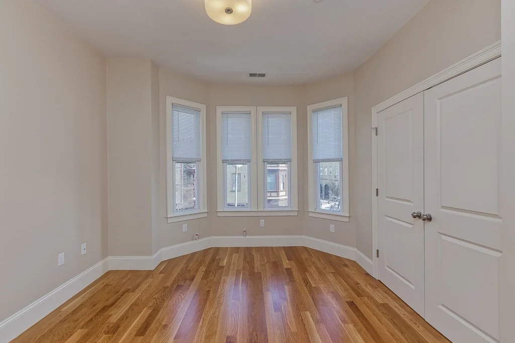 4 bed, 1 bath apartment for rent at 358 Meridian St Unit 2, East Boston — photo 7 of 10