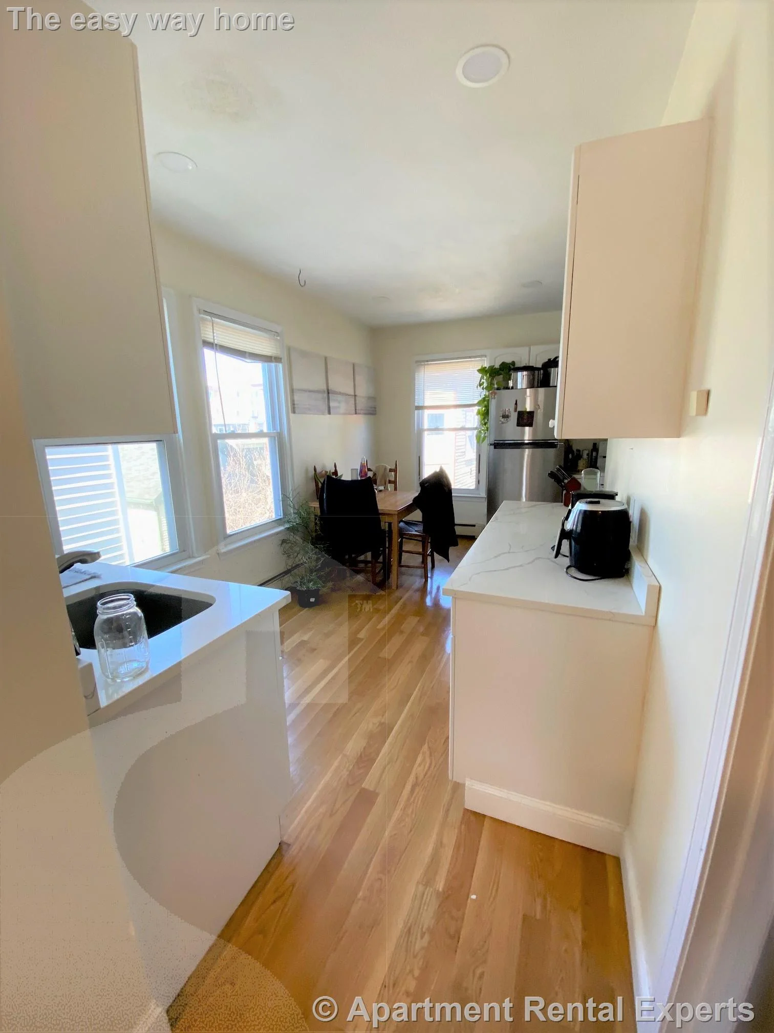 3 bed, 1 bath apartment for rent at 359-361 Western Ave Unit 3, Cambridgeport — photo 2 of 12