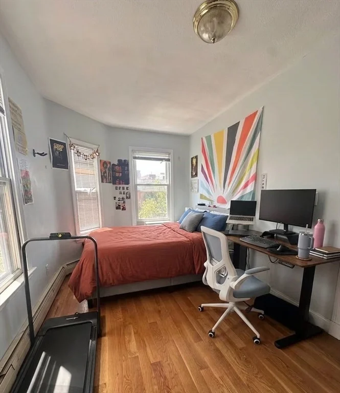 3 bed, 1 bath apartment for rent at 359-361 Western Ave Unit 3, Riverside — photo 4 of 11