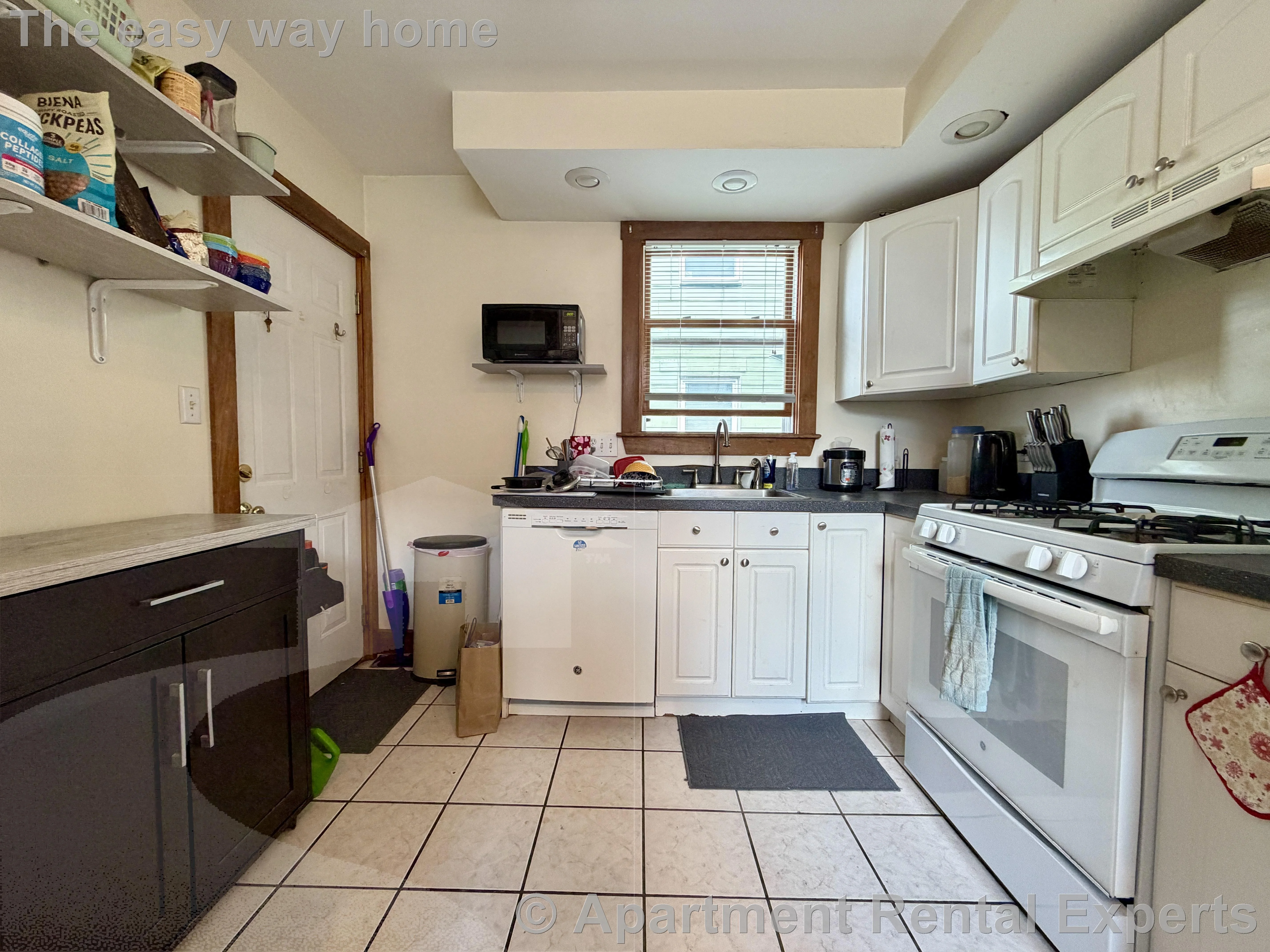 2 bed, 2 bath apartment for rent at 359 Columbia St Unit 2, Inman Square — photo 3 of 10