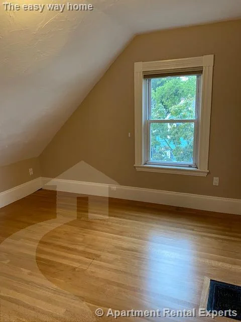 3 bed, 1 bath apartment for rent at 359 Highland Ave Unit 2, Davis Square — photo 11 of 13