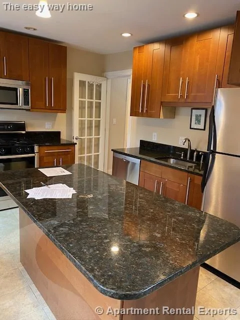 3 bed, 1 bath apartment for rent at 359 Highland Ave Unit 2, Davis Square — photo 9 of 13
