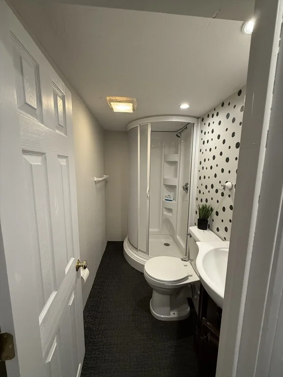 3 bed, 2 bath apartment for rent at 359 Mishawum Rd, Woburn — photo 8 of 16