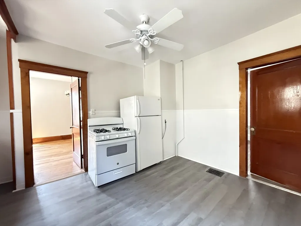 2 bed, 1 bath apartment for rent at 35A Kingston St Unit 2F, Davis Square — photo 3 of 11