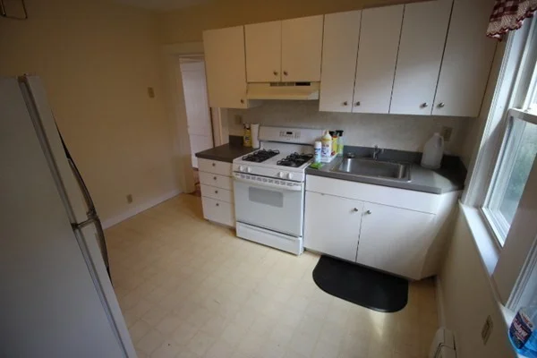 2 bed, 1 bath apartment for rent at 36-38 Dartmouth St Unit 36, East Arlington — photo 9 of 24