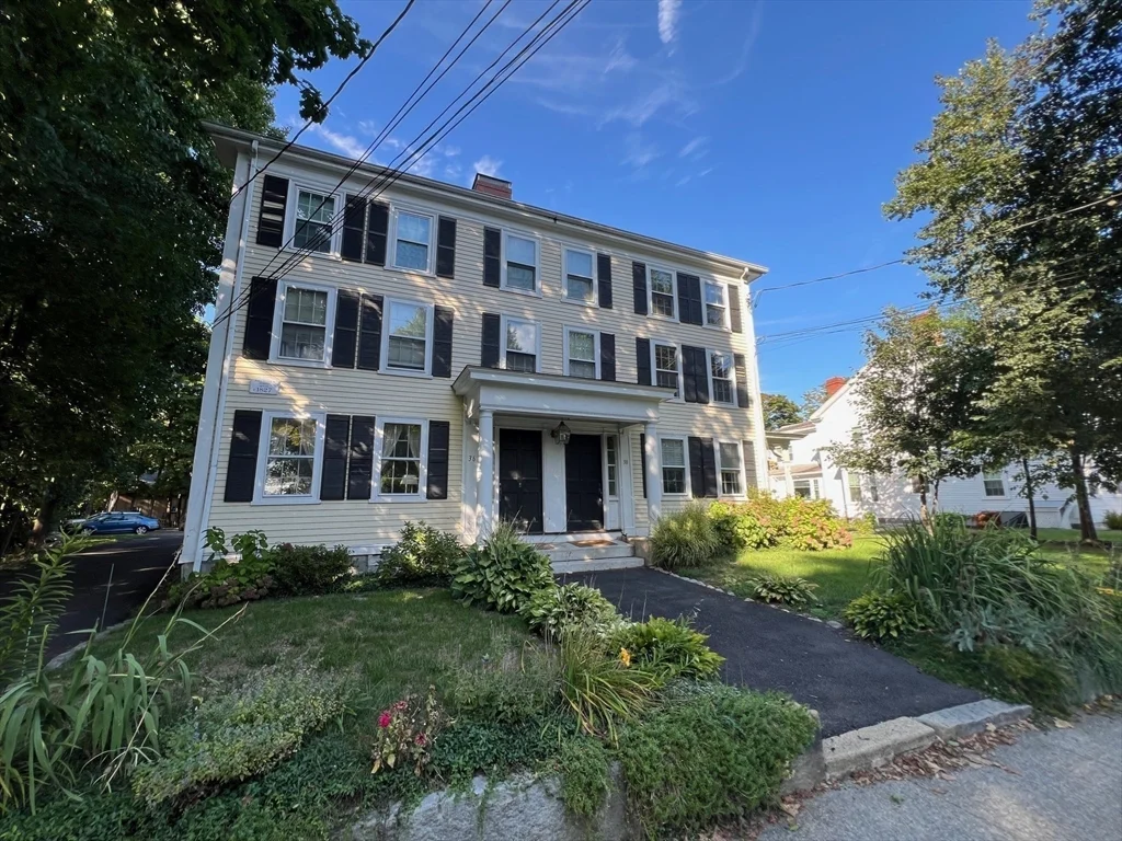 2 bed, 1 bath apartment for rent at 36-38 Great Rd Unit 4, Bedford — photo 13 of 14