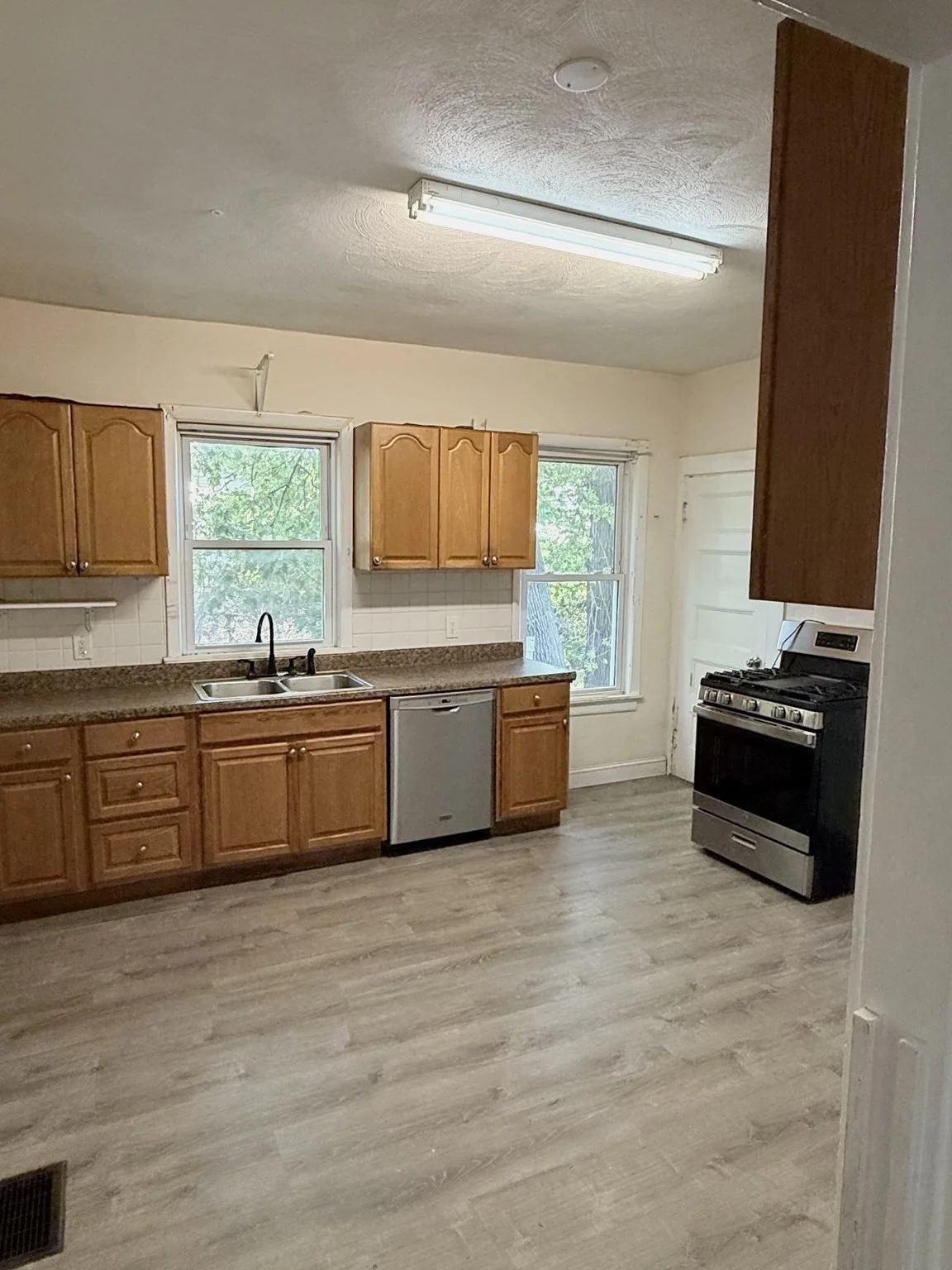 2 bed, 1 bath apartment for rent at 36-38 Hancock St Unit 1, Malden — photo 4 of 10
