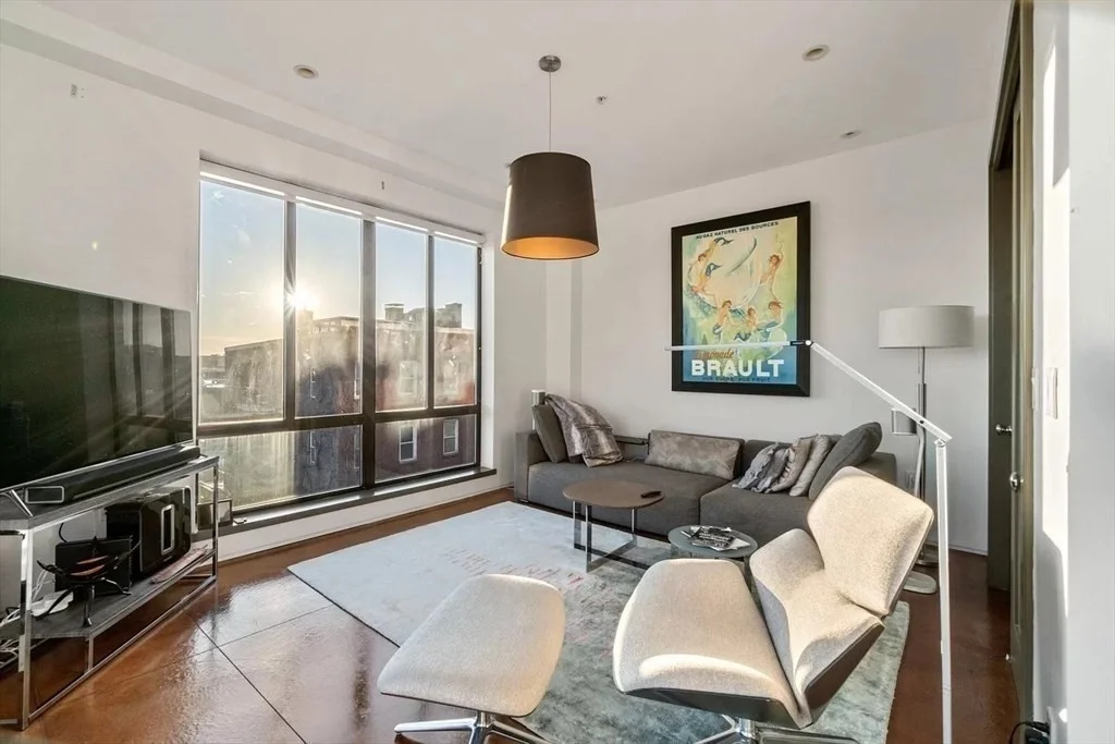 1 bed, 1 bath apartment for rent at 36 A St Unit 4A, South Boston