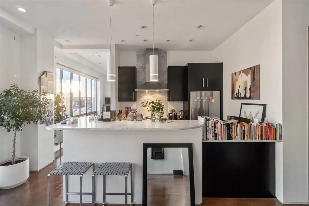 1 bed, 1 bath apartment for rent at 36 A St Unit 4A, South Boston — photo 3 of 10