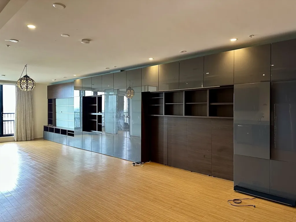 2 bed, 2 bath apartment for rent at 36 A St Unit 6D, South Boston — photo 9 of 21